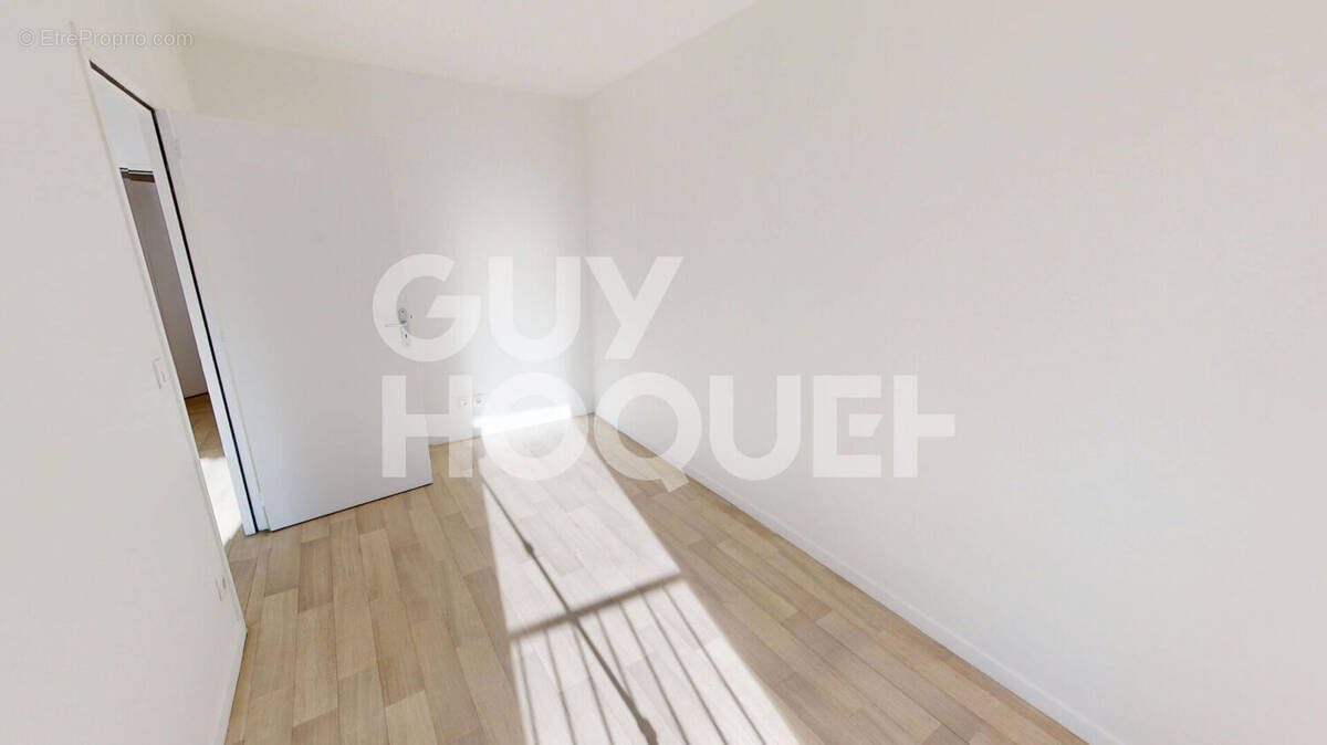 Photo Appartement à Ivry-Sur-Seine au prix de 269 000€