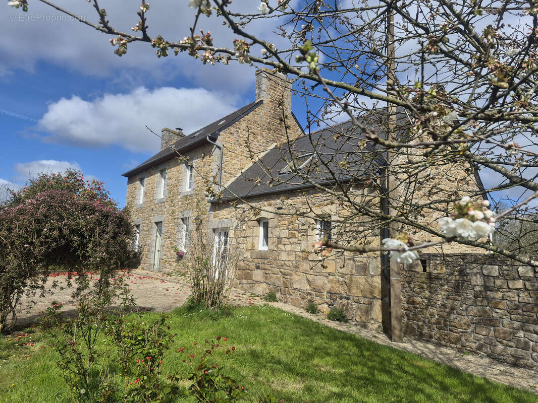 Maison à LOUARGAT