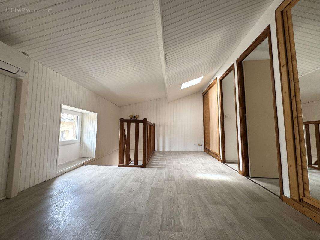 Maison à LEZIGNAN-LA-CEBE