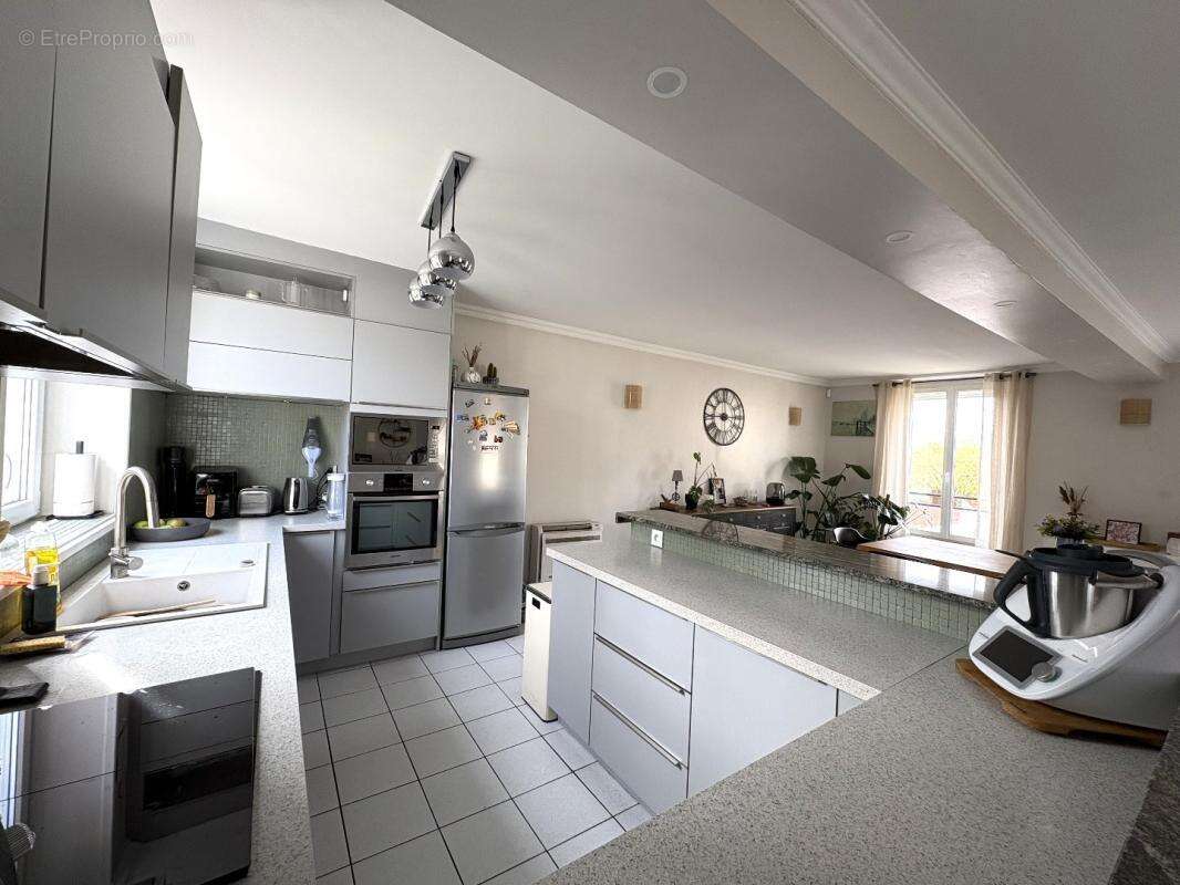Maison 105 m² à Pontault-Combault  - photo 4