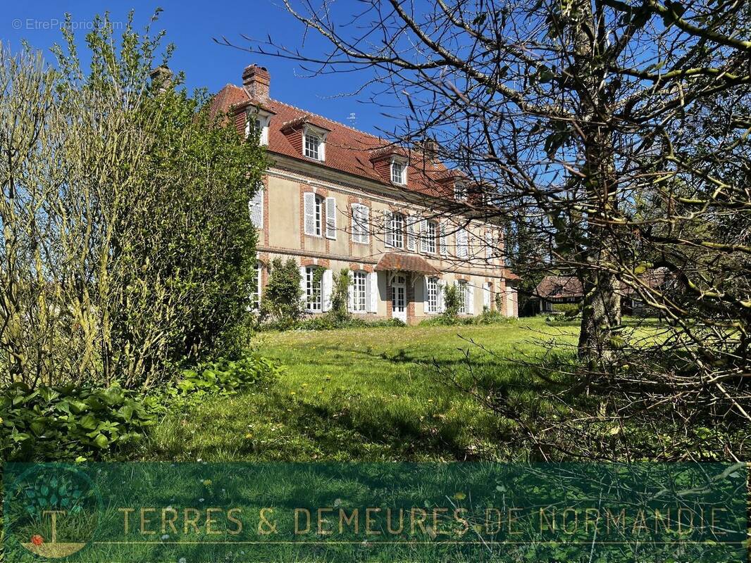 Maison à CORMEILLES