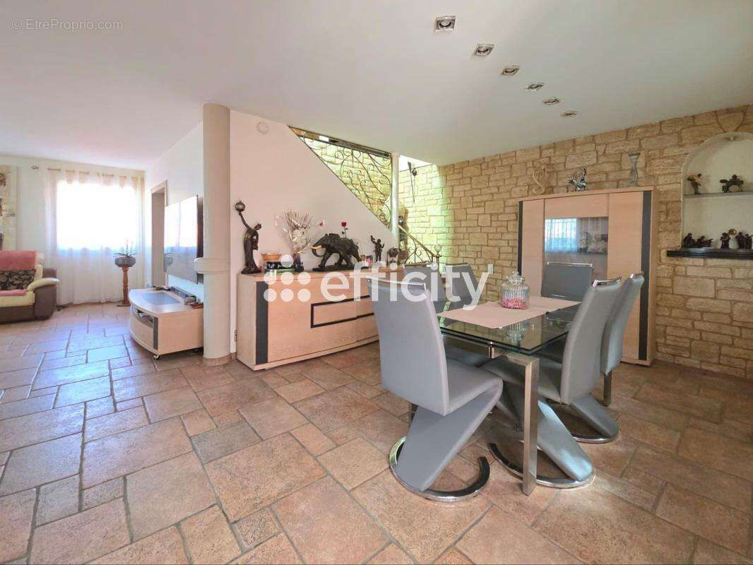 Maison à MARSEILLE-10E