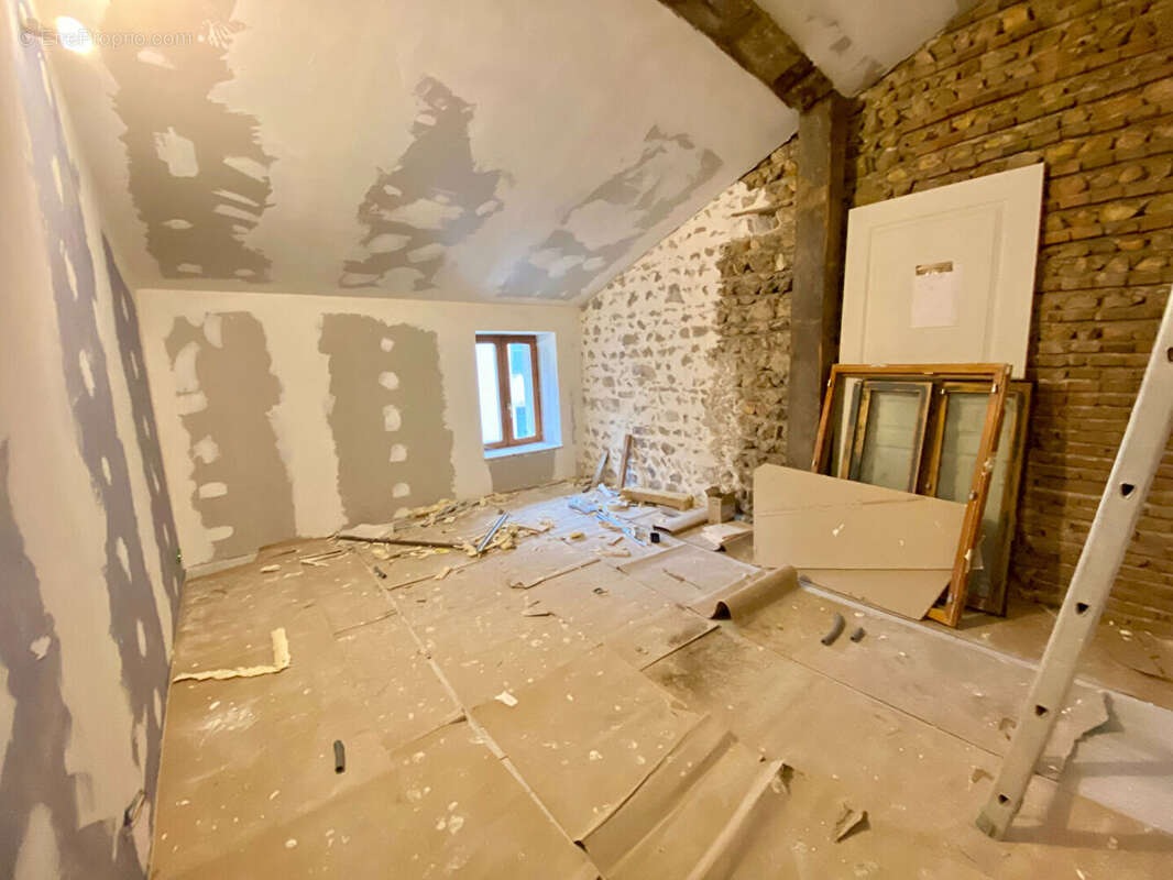 Maison à SEMUR-EN-BRIONNAIS