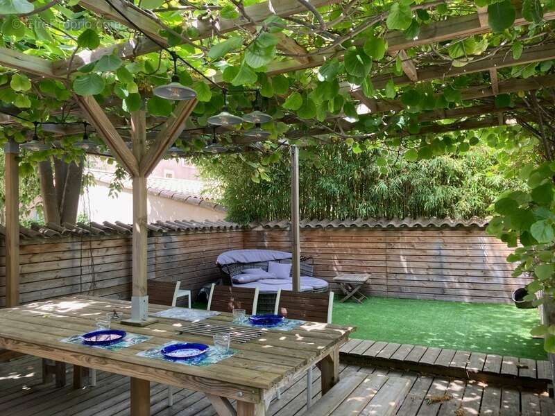 Maison à MEYRARGUES