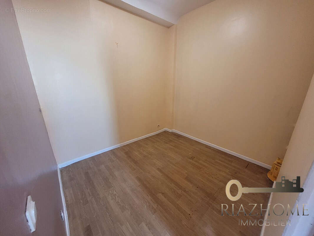 Appartement à LE BOURGET
