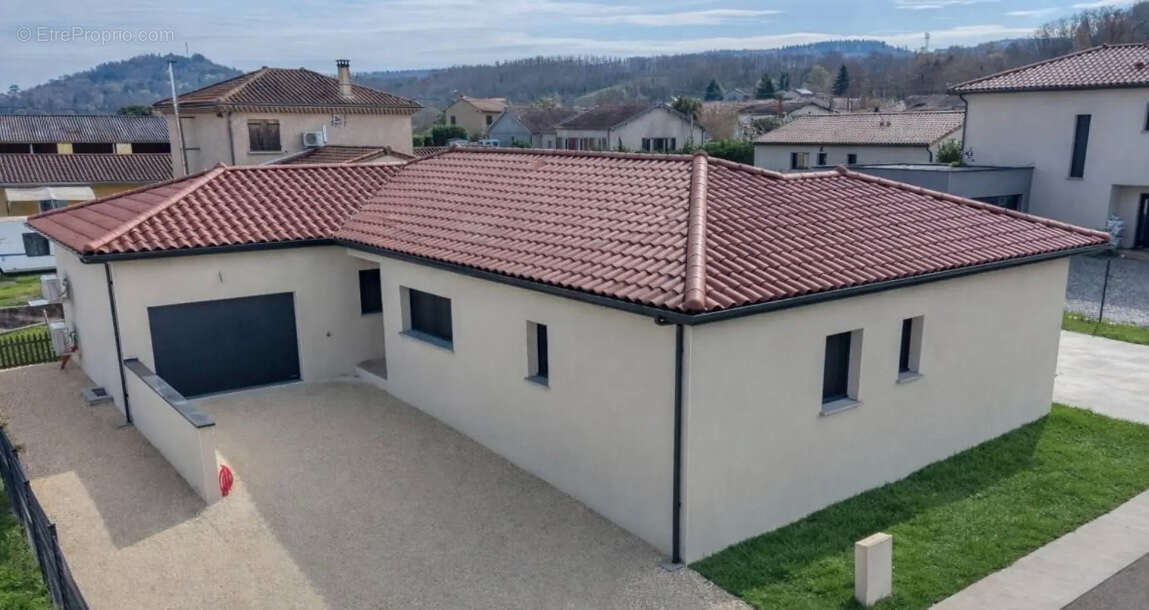 Maison à SAINT-SORLIN-EN-VALLOIRE