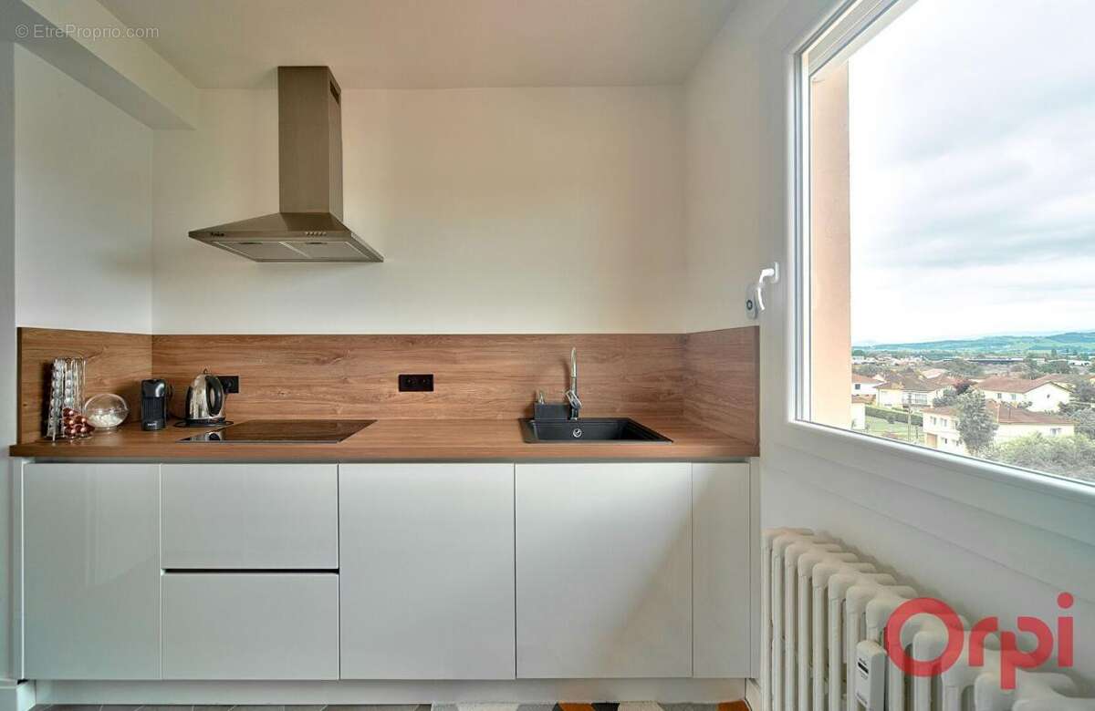 Appartement à CHARNAY-LES-MACON