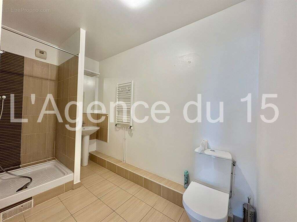 Appartement à ISSY-LES-MOULINEAUX