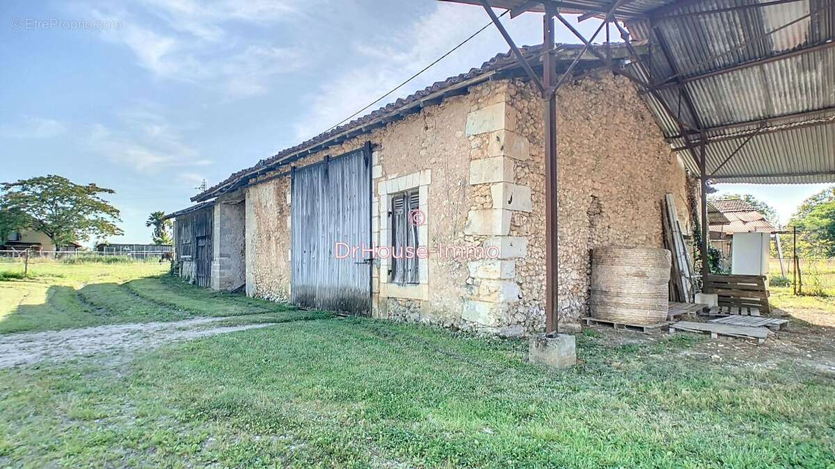 Maison à COURSAC