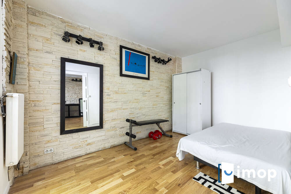 Appartement à PARIS-19E