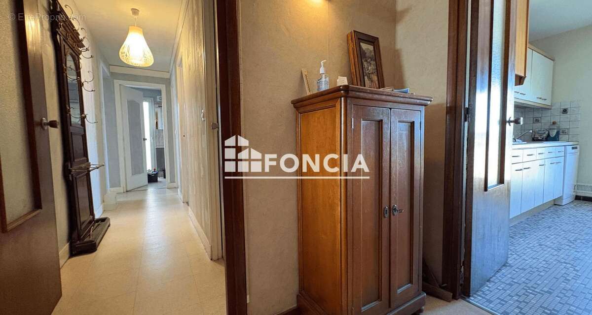 Appartement à FRENEUSE