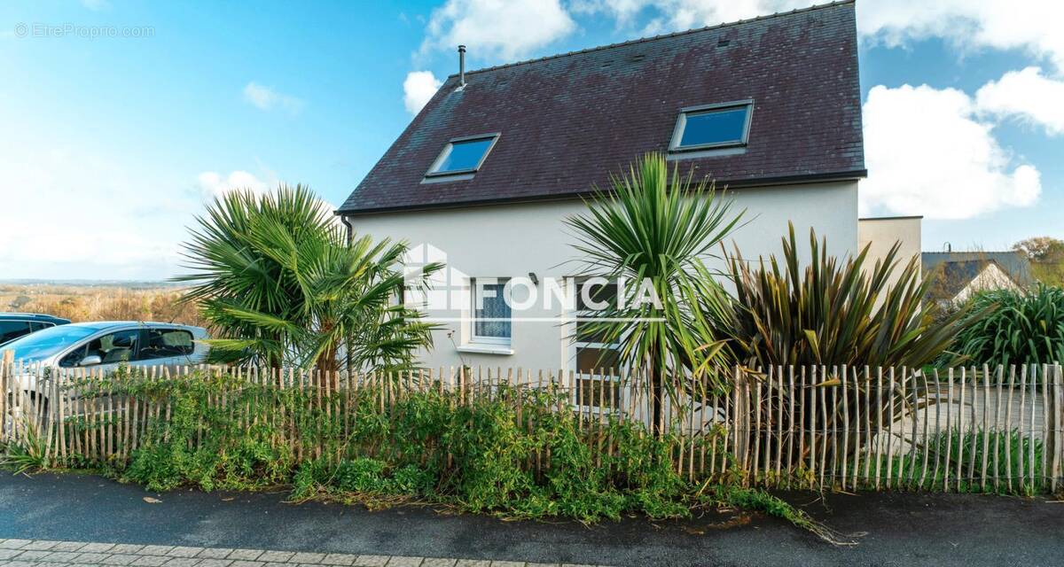 Maison à PLEUVEN