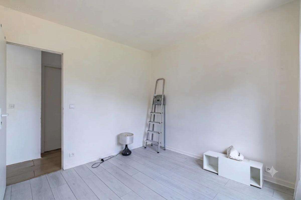 Appartement T4 de 79 m² à Trappes - photo 12