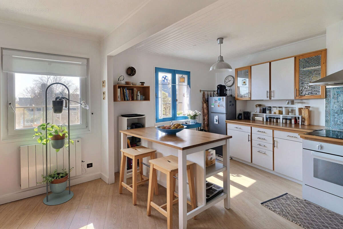 Appartement à SAINT-GENIS-LAVAL