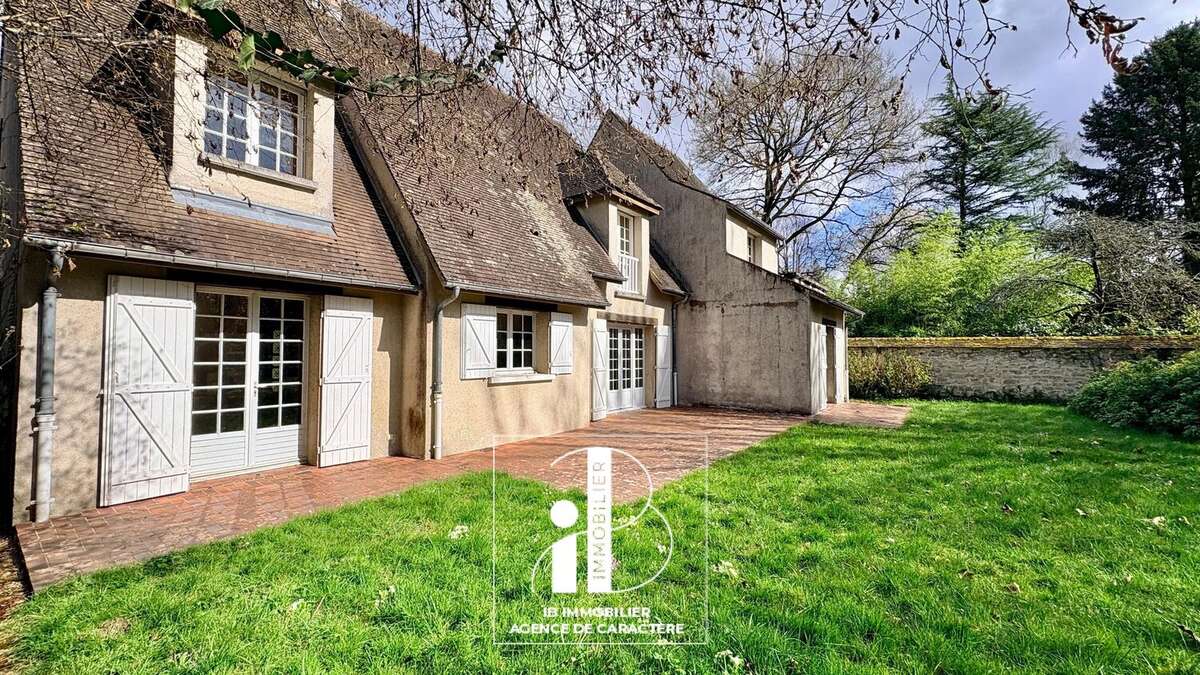 Maison à BOURRON-MARLOTTE