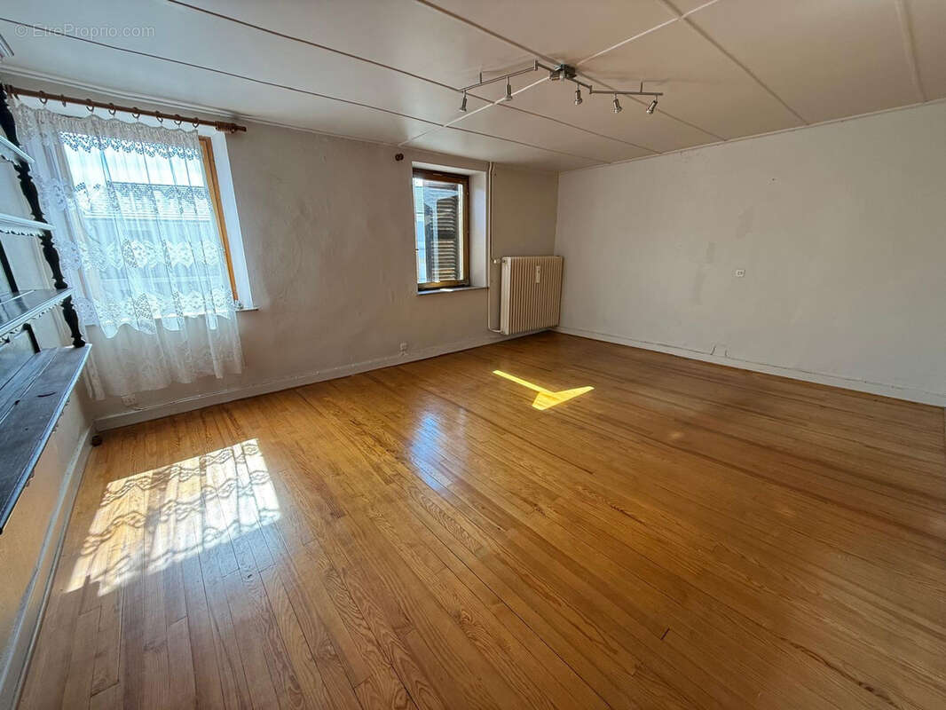 Maison à PUTTELANGE-LES-THIONVILLE