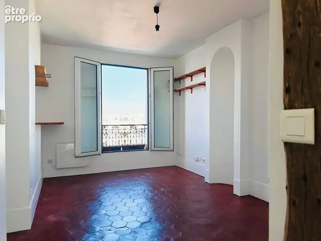 Marx dormoy, 2 pièces de charme au 5ème et dernier étage - photo 3