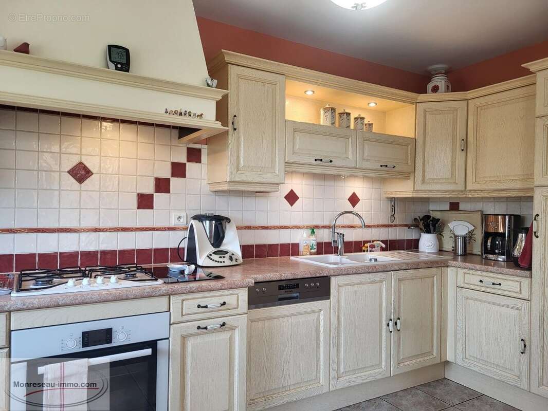 Maison à CHEVAGNY-LES-CHEVRIERES