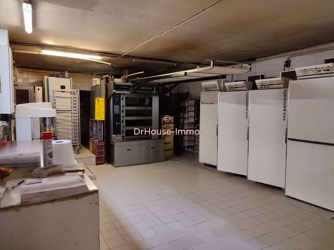 Commerce 156 m² à Blainville-Sur-Orne  - photo 4
