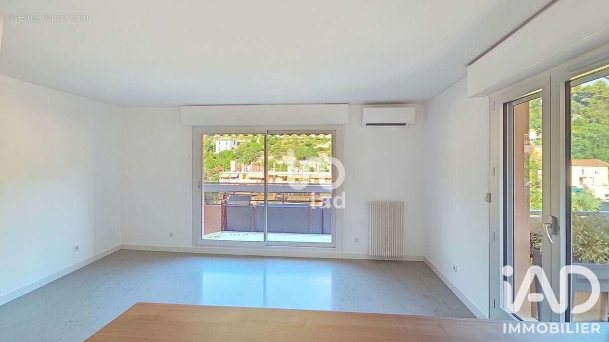 Appartement 50 m² à Menton  - photo 2