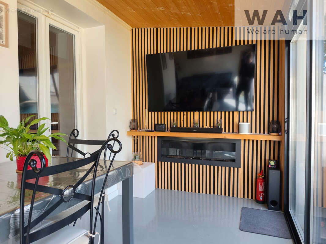 Vente maison t5 en r+1 avec jardin et piscine - lunel (34400) - photo 6