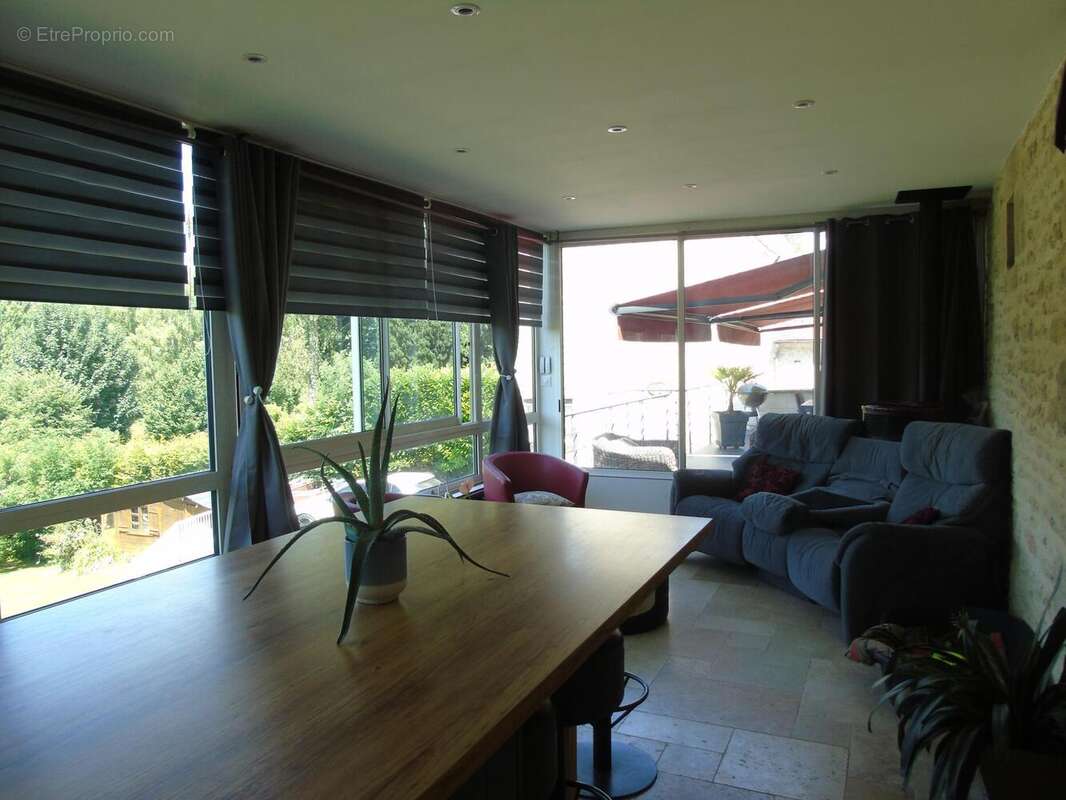 Maison 343 m² à Foulangues  - photo 3
