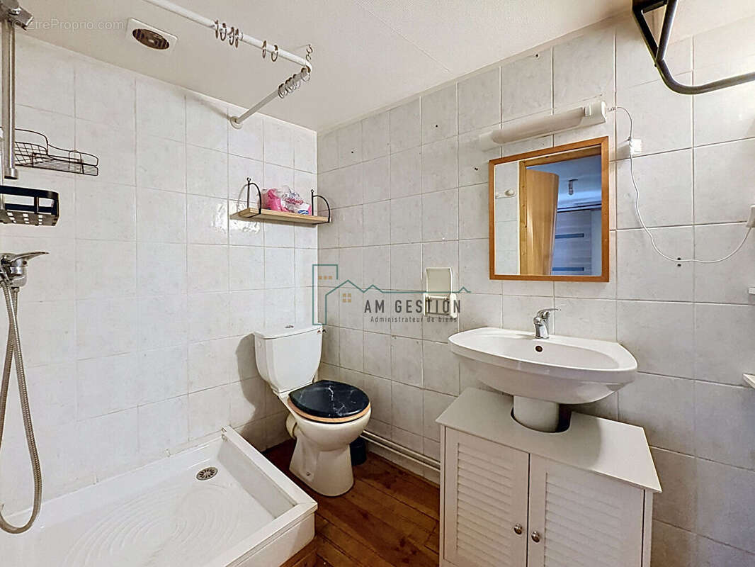 Maison rénovée - secteur calme - photo 12