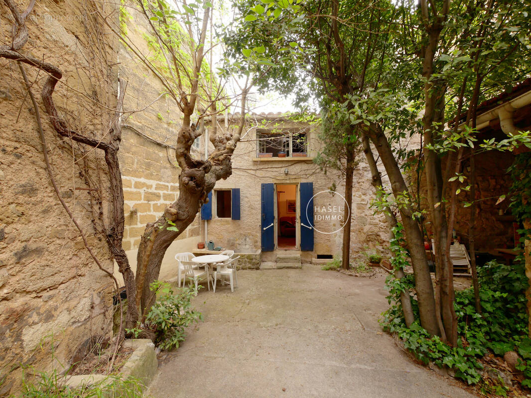 Maison à CASTELNAU-DE-GUERS