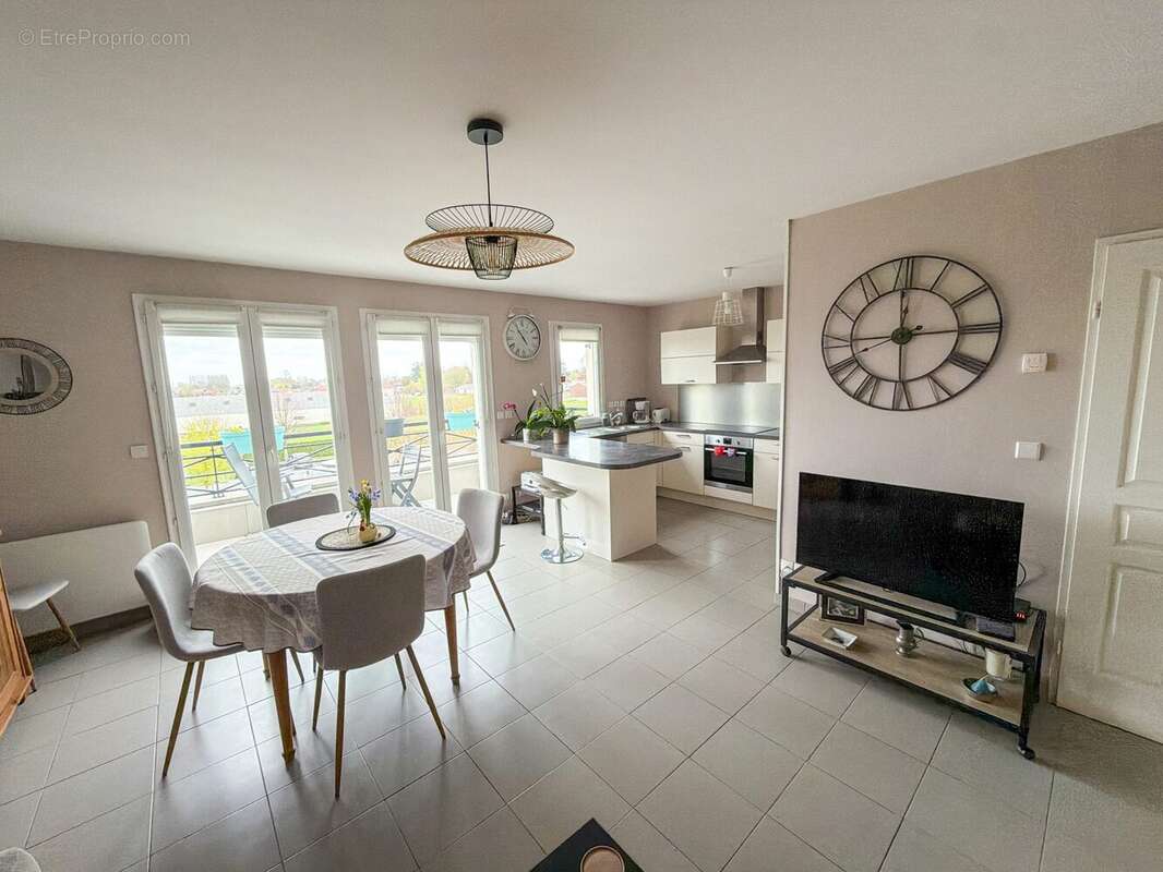 Appartement à LEERS