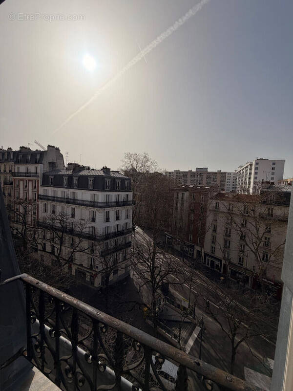 Appartement à PARIS-19E