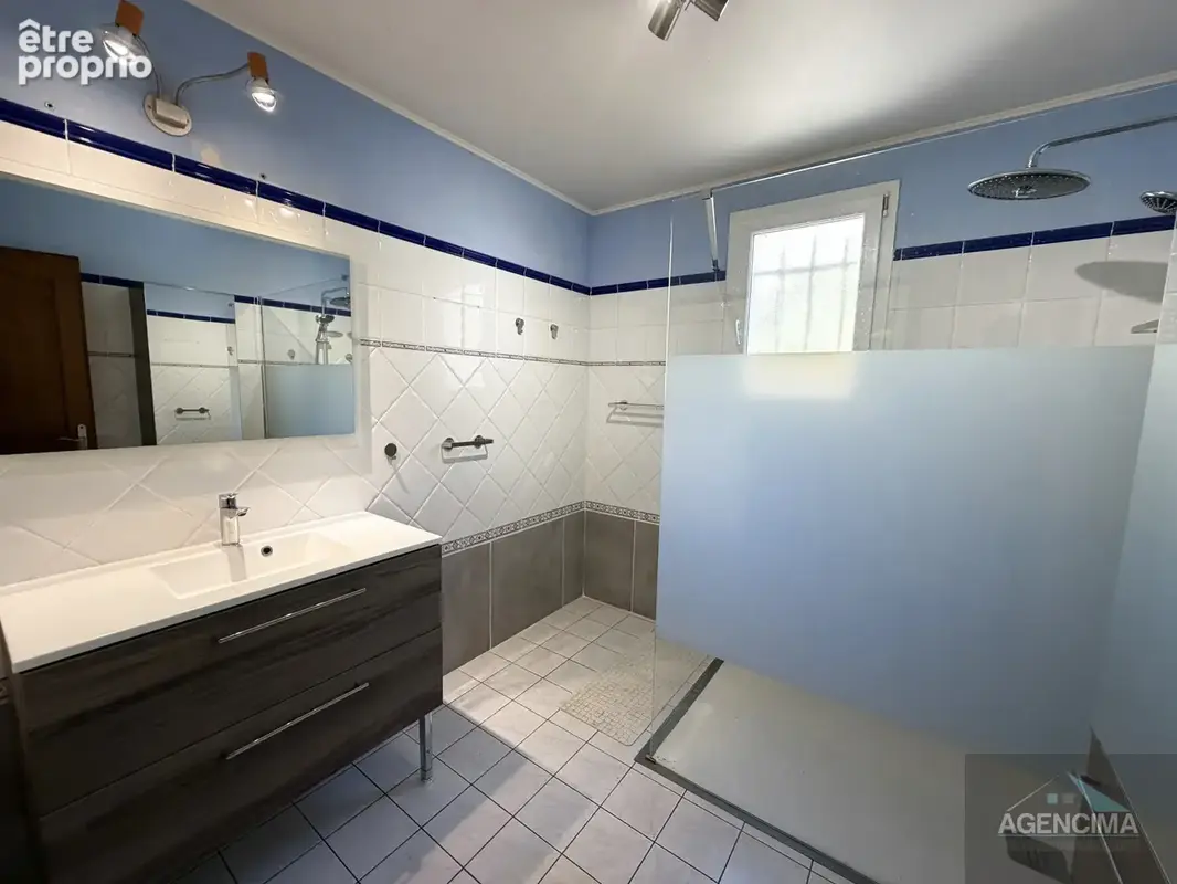 Villa T3/T4 lumineuse avec jardin, piscine, garage et solarium à Marseillan - photo 6