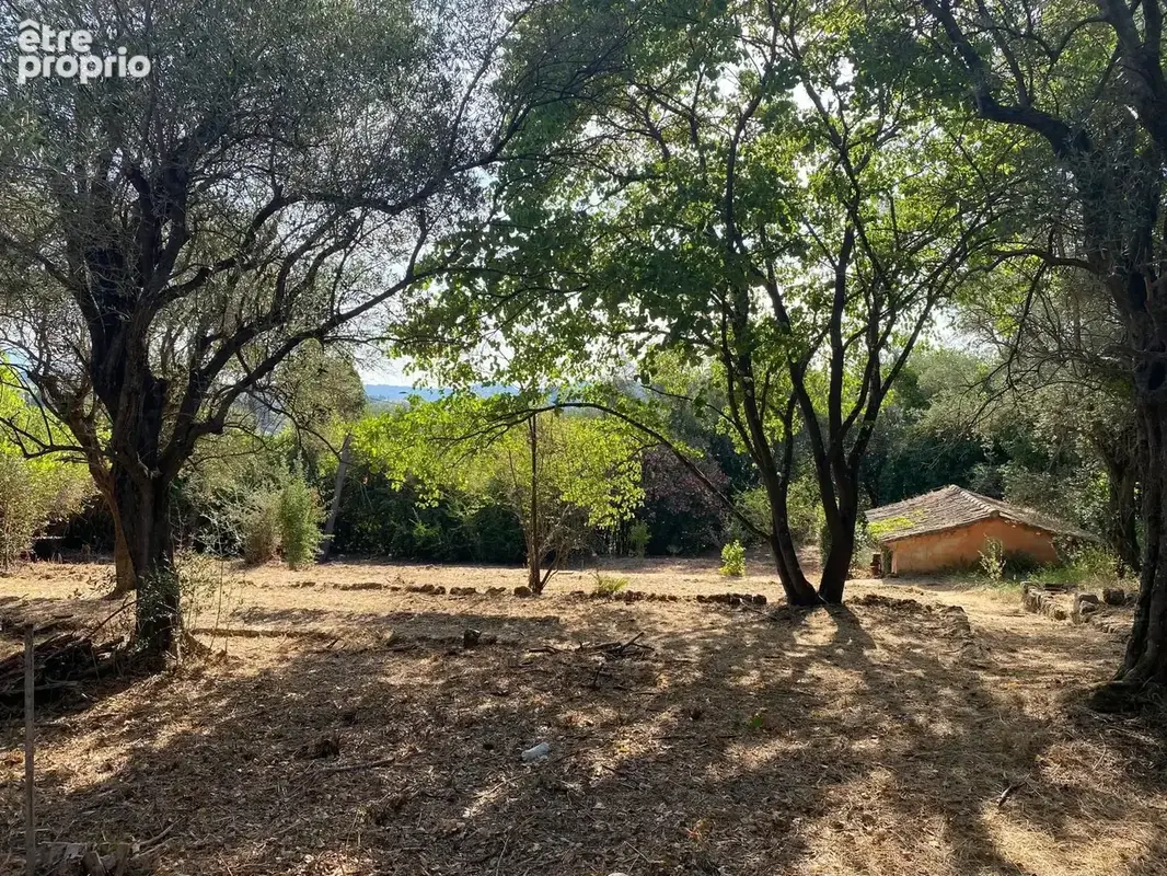 Terrain à bâtir de 846 m² à GRASSE (06) - photo 4