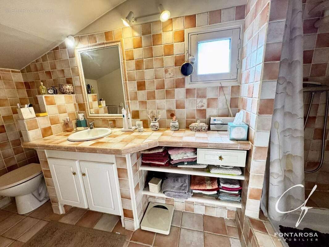 Maison à PUGET-SUR-ARGENS