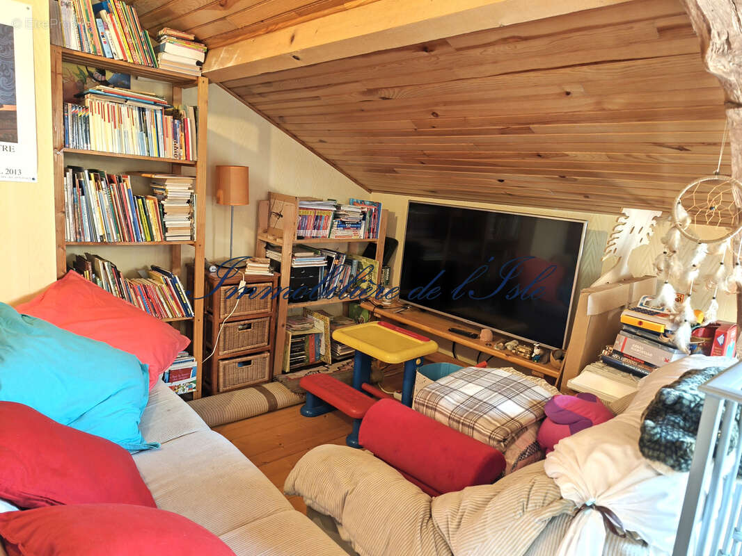 Campagne perigourdine, maison en pierre + gite sur 8000 m2 - photo 19