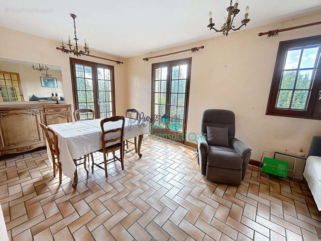 Maison à LILLEBONNE