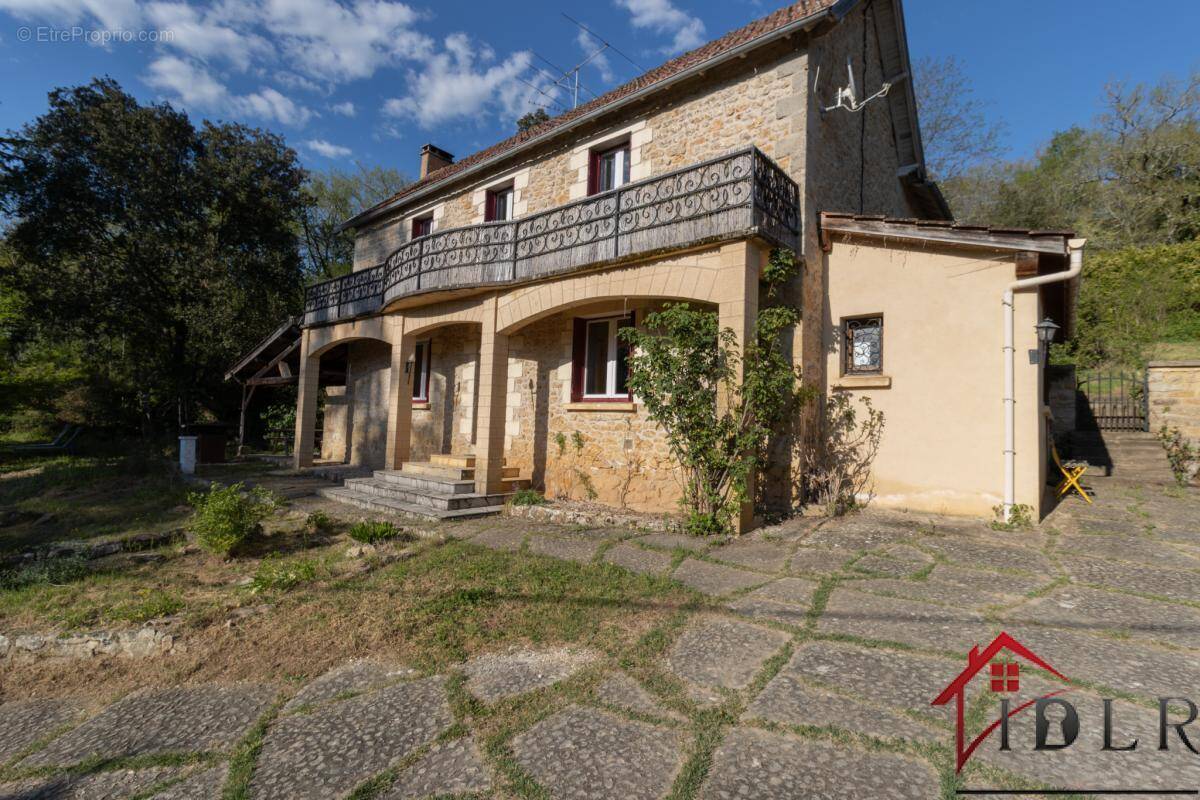 Maison à GROLEJAC