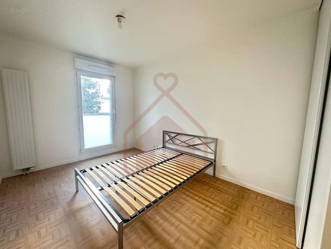 Appartement à L'HAY-LES-ROSES