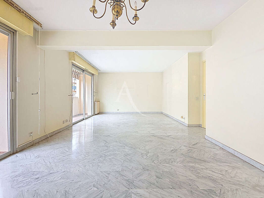 Appartement à CAGNES-SUR-MER