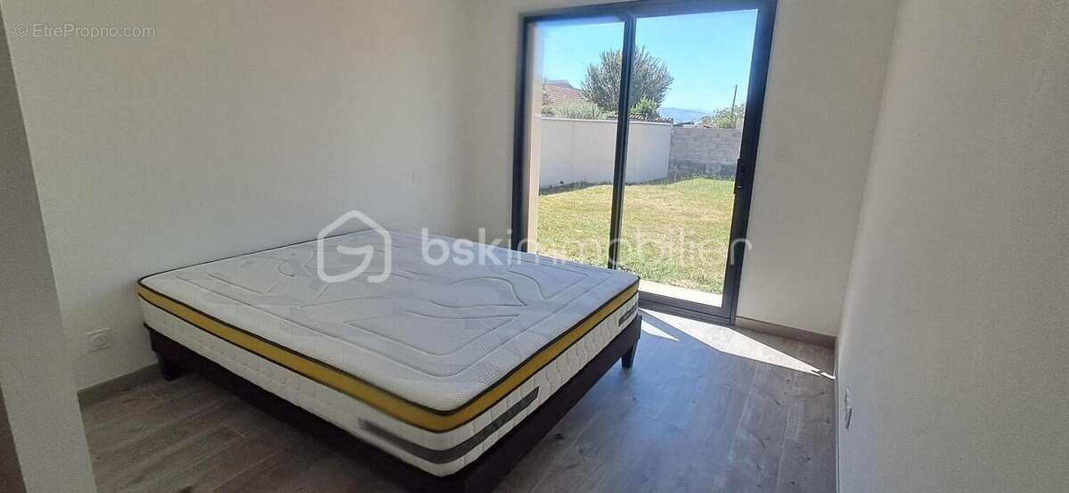 Maison neuve de 117m² avec terrain piscinable au plein cœur de La Frette - photo 7