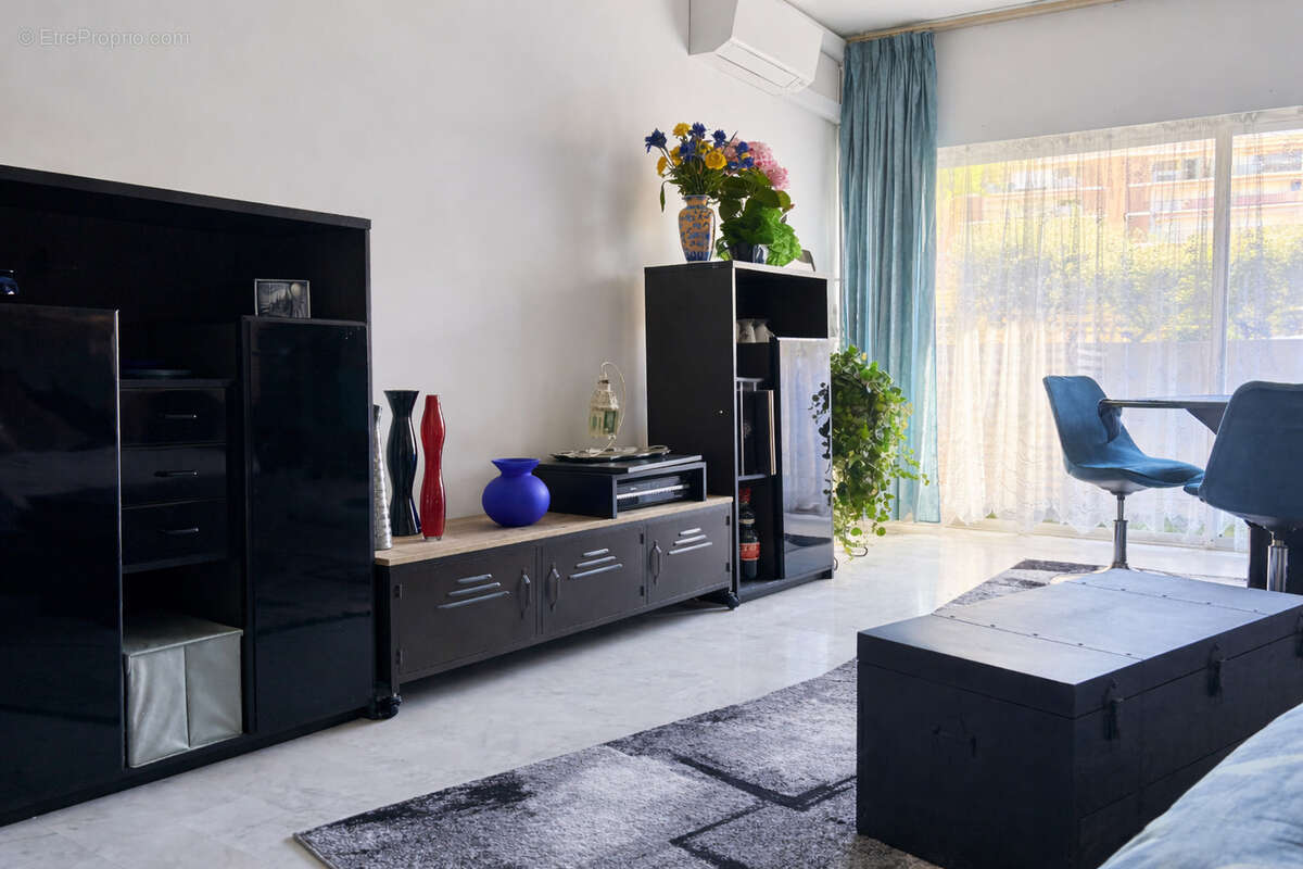 Appartement à ROQUEBRUNE-CAP-MARTIN