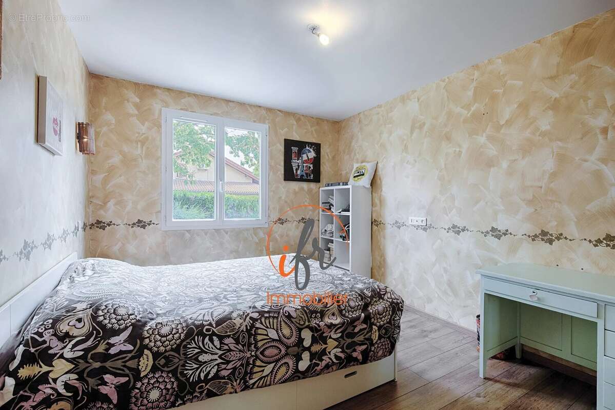Maison 6 chambres idealement situee - photo 12