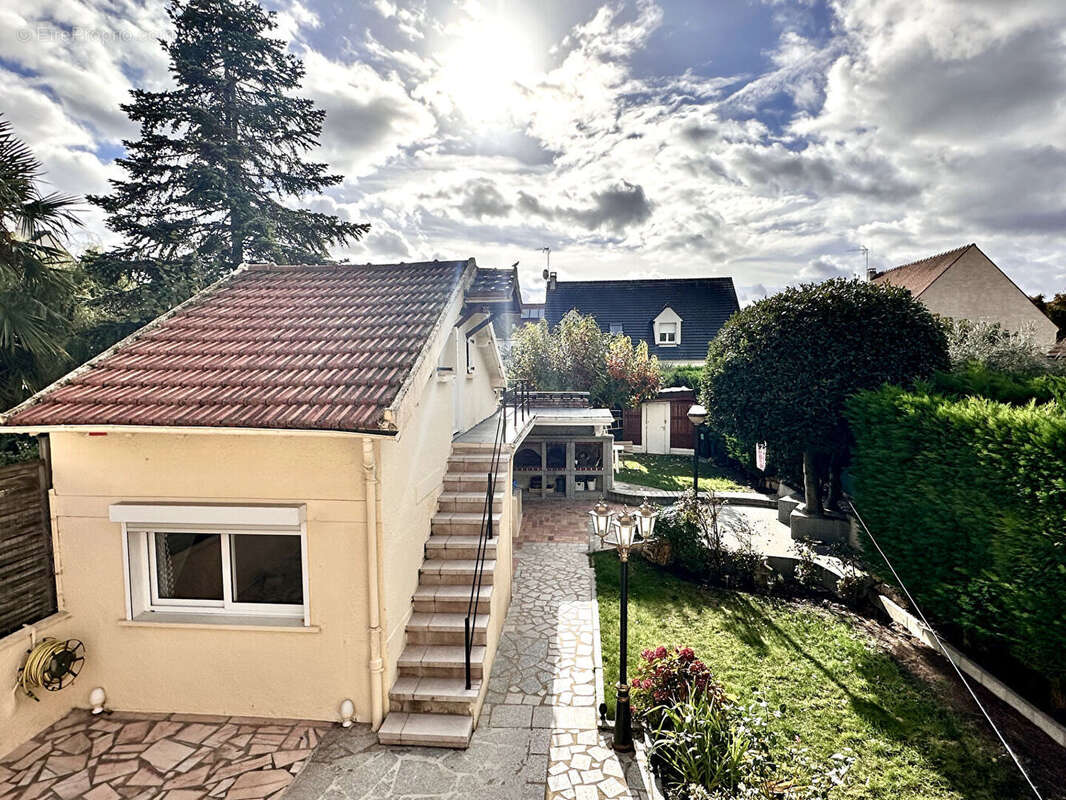 Maison à ERMONT