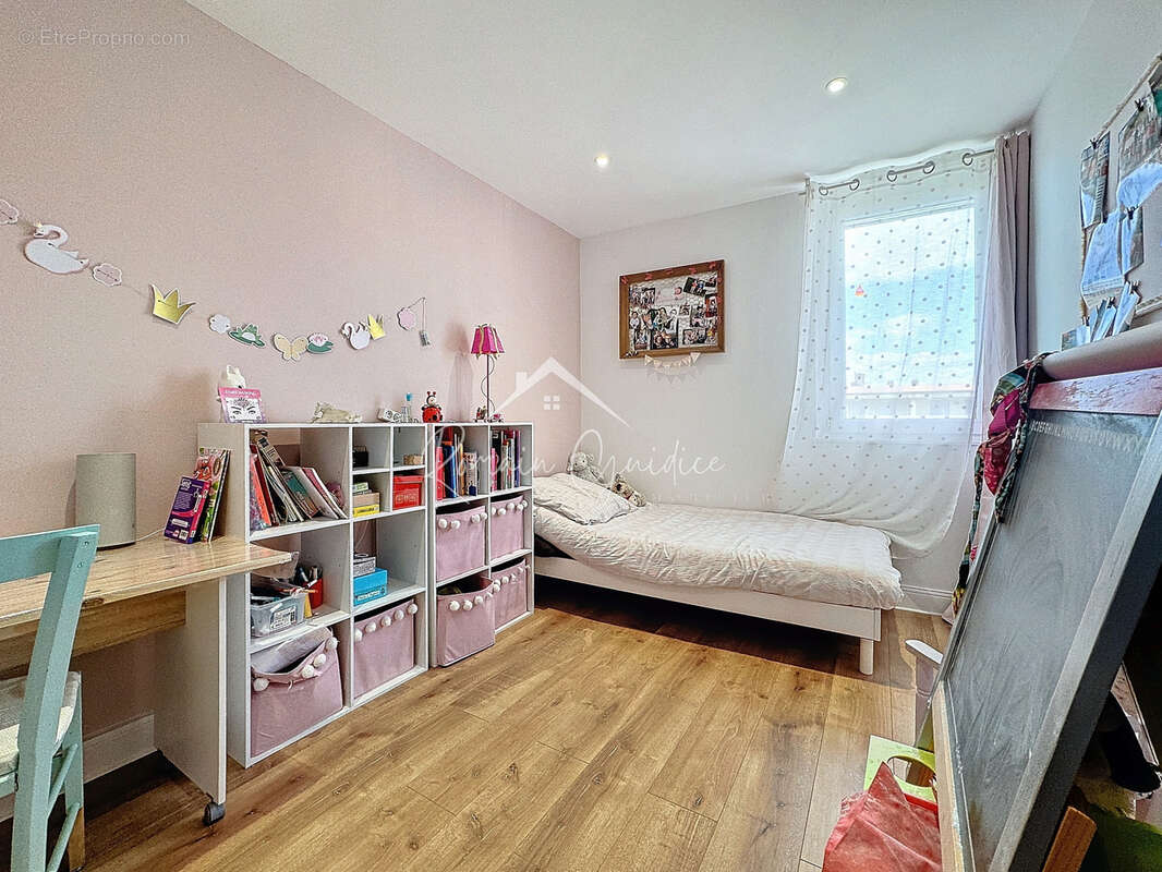 Appartement f4 81 m2 refait à neuf - photo 14