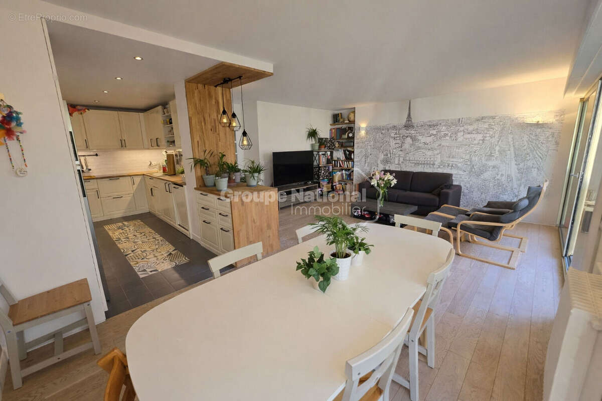 Appartement à VERSAILLES