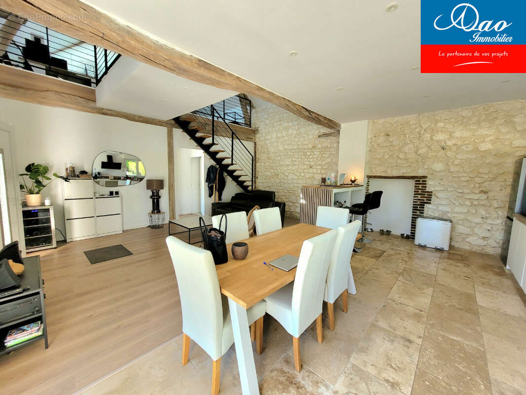 Maison à AIX-EN-OTHE