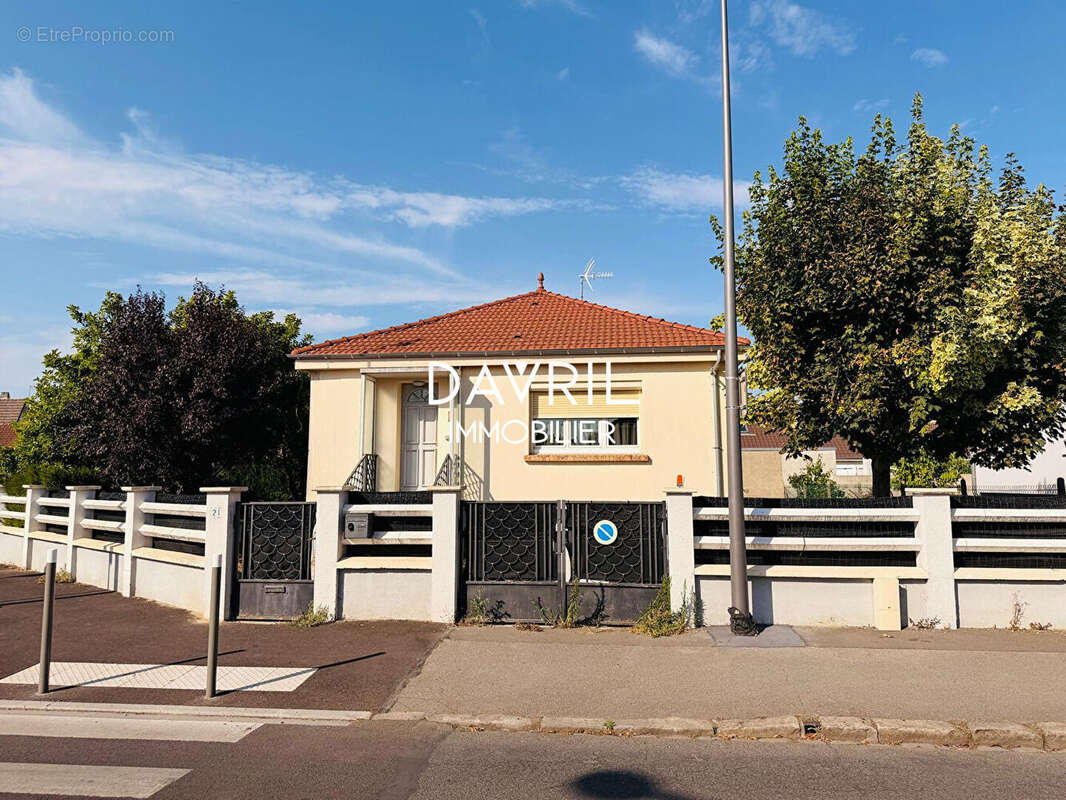 Maison à CONFLANS-SAINTE-HONORINE