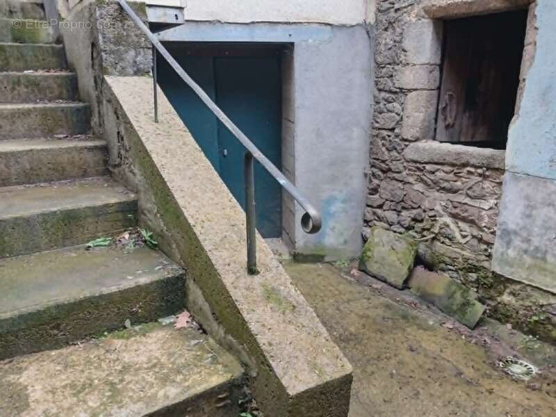 Maison à THIERS