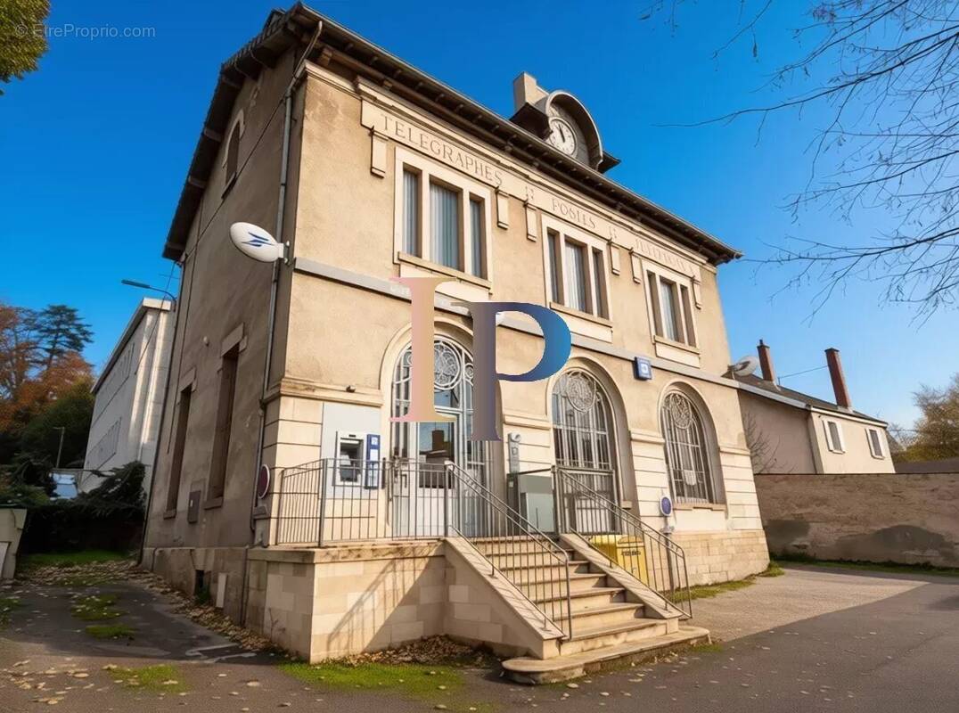 Maison à LA CLAYETTE