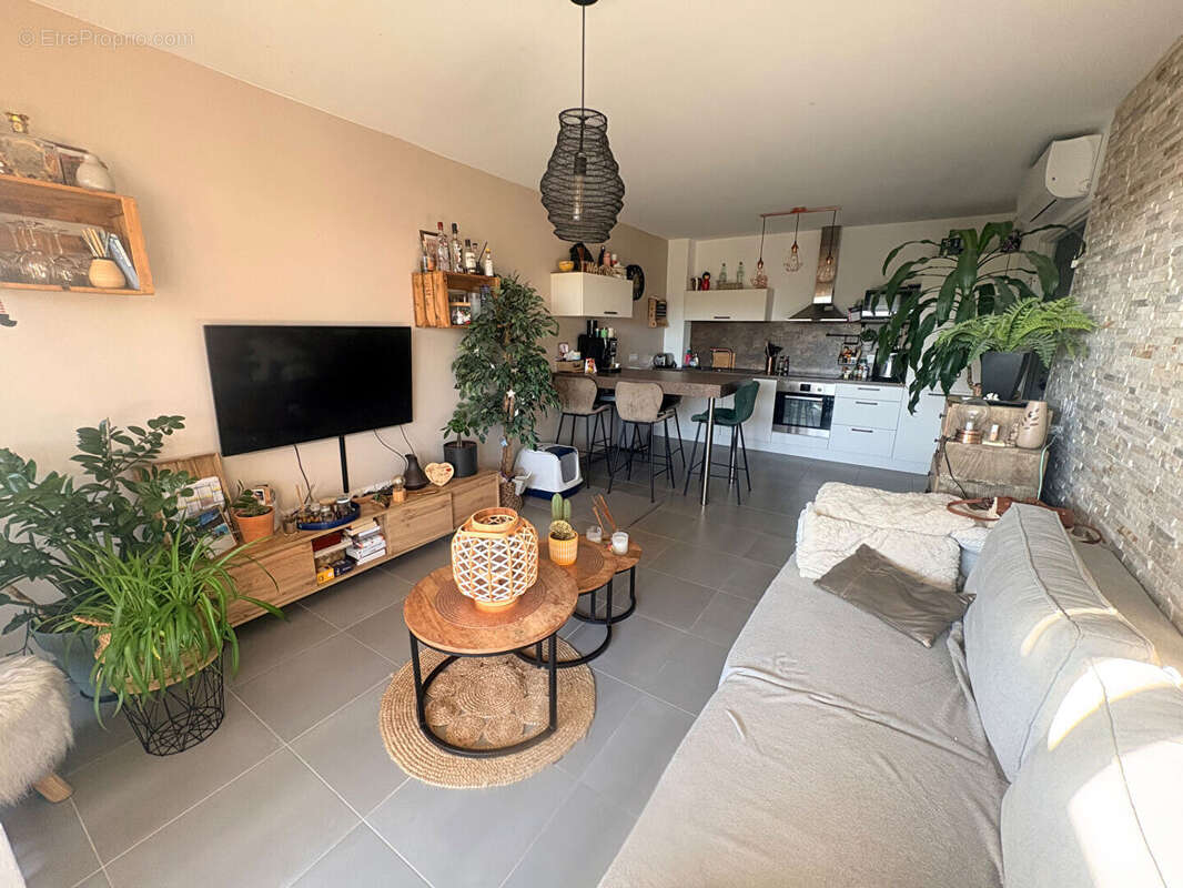Appartement à PUGET-SUR-ARGENS