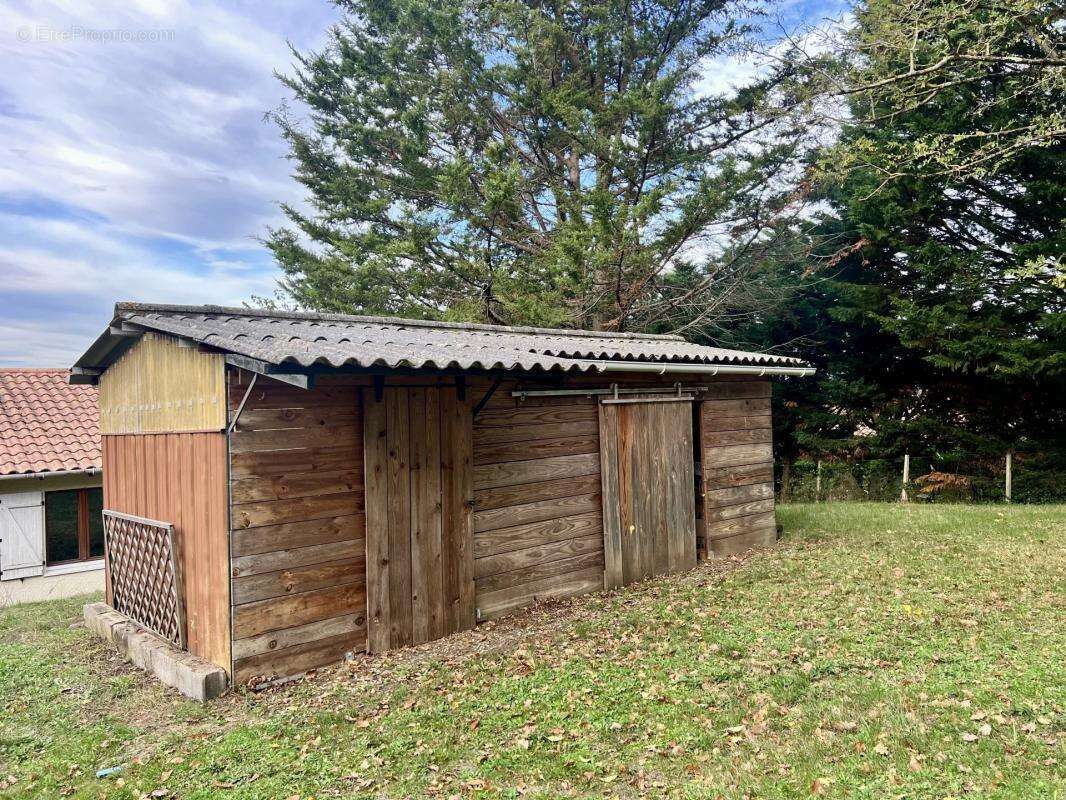Maison à SAINT-LAURENT-DES-VIGNES